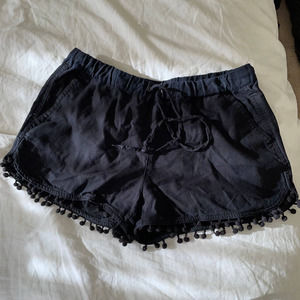 j by jcrew black pom pom shorts